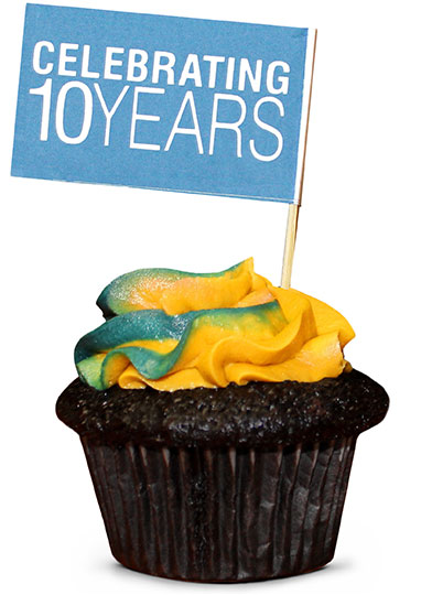 10-year anniversary celebration cupcake